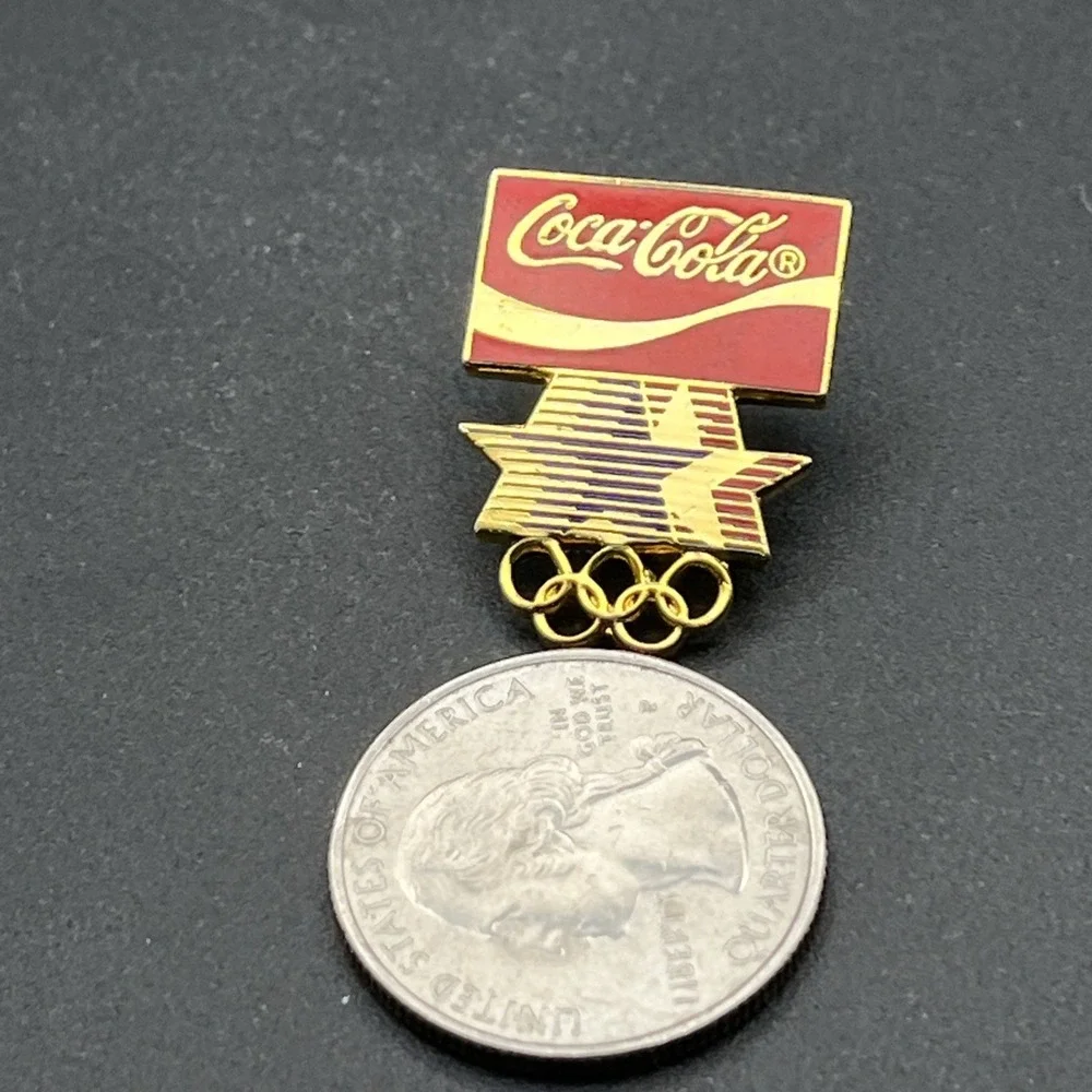 Vintage 1984 Los Angeles Olympics Coca Cola Coke Sponsor Lapel Hat‎ Pin